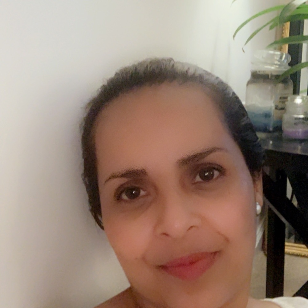 Meet your Posher, Neda